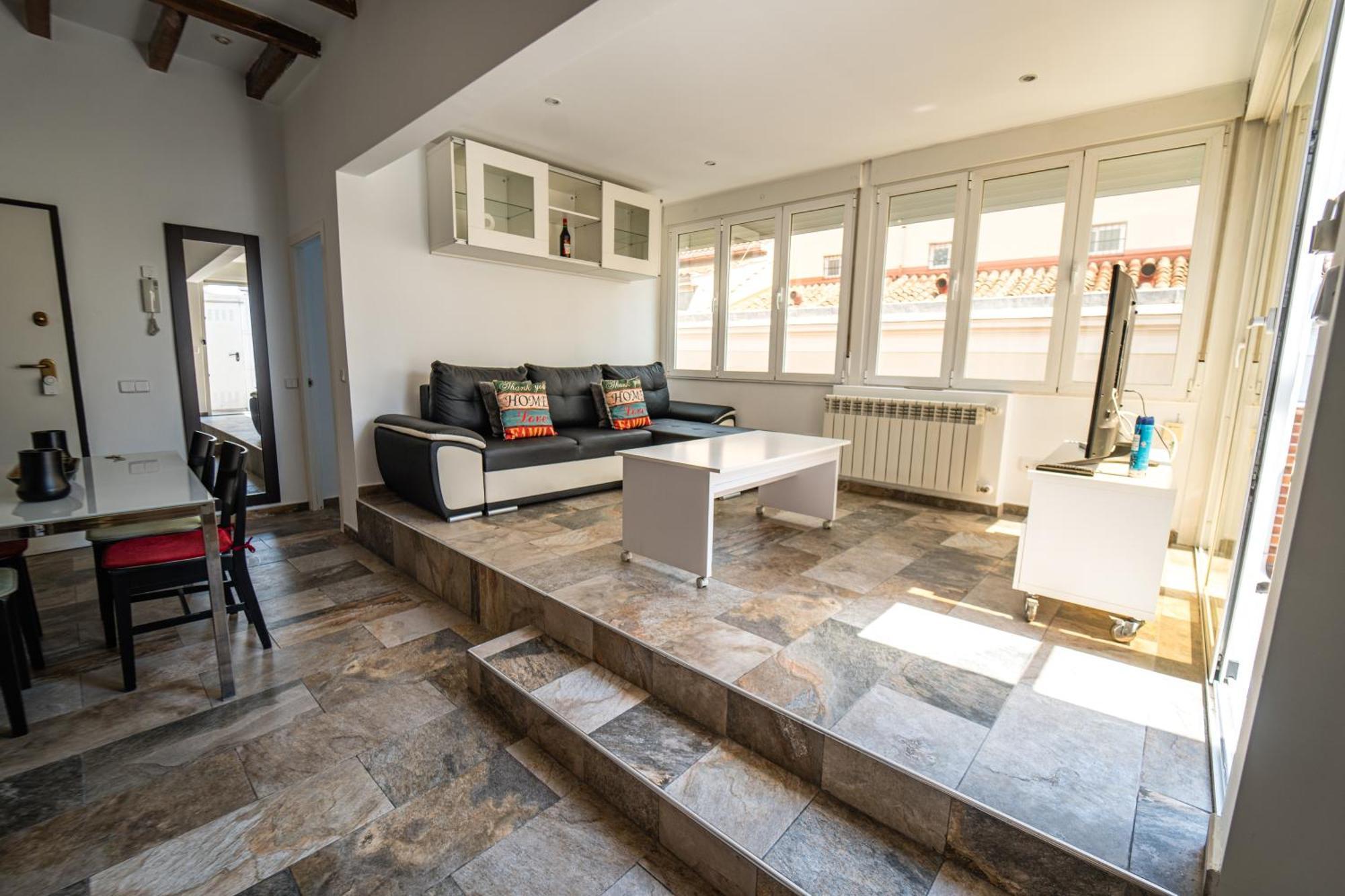 Centrico Atico En Madrid By Bebalmy Apartment Exterior photo