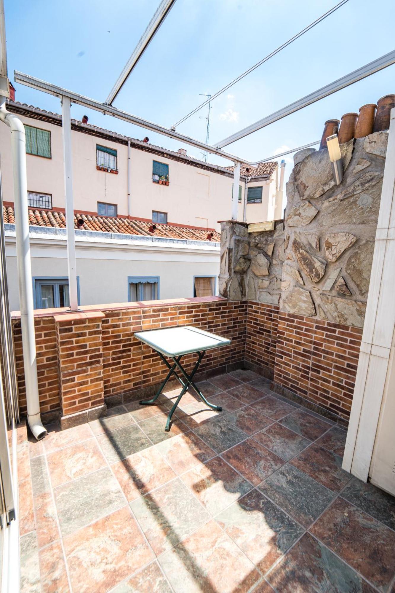 Centrico Atico En Madrid By Bebalmy Apartment Exterior photo